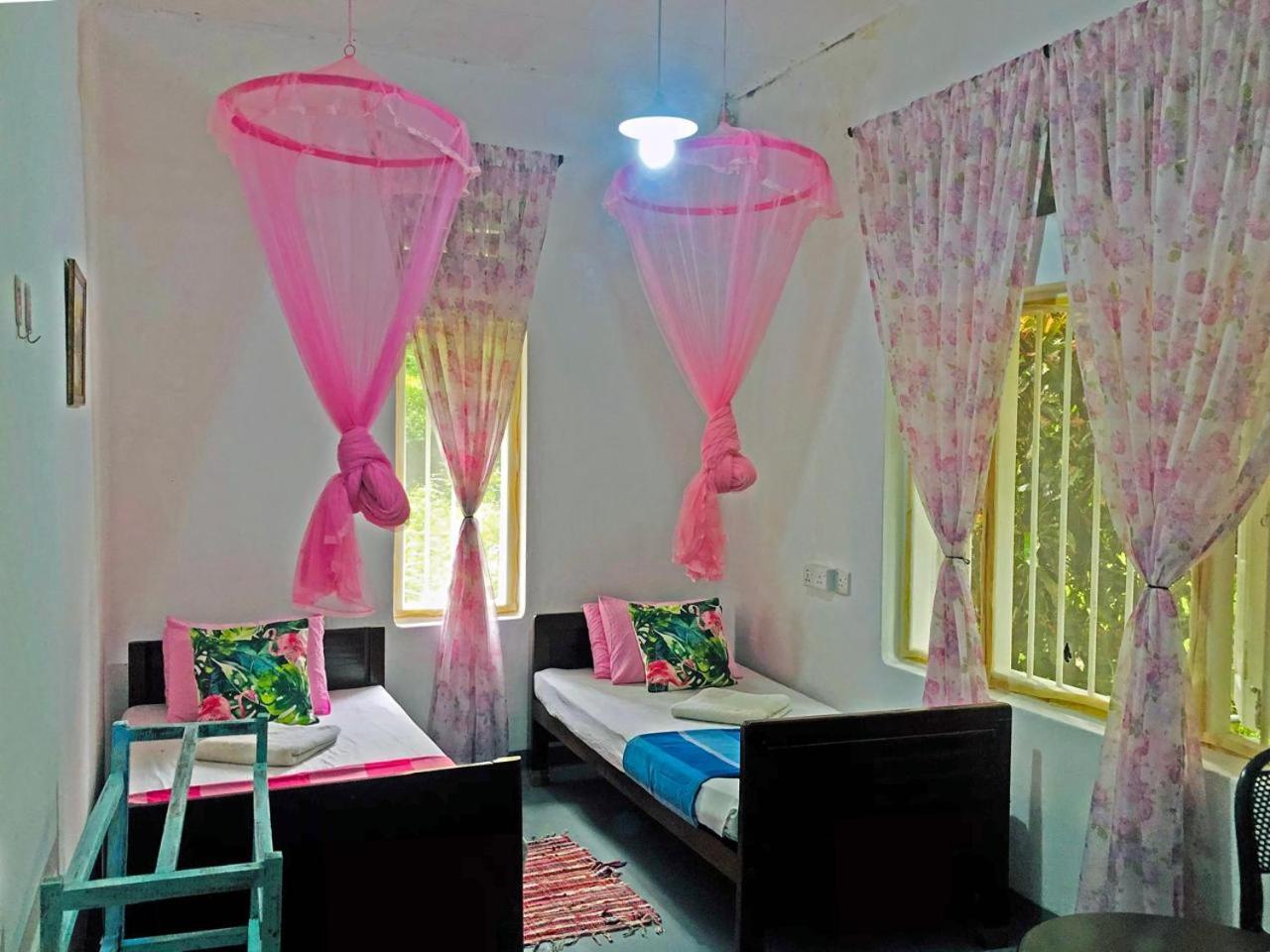 Casa Del Ceylon Apartment Хикадува Екстериор снимка