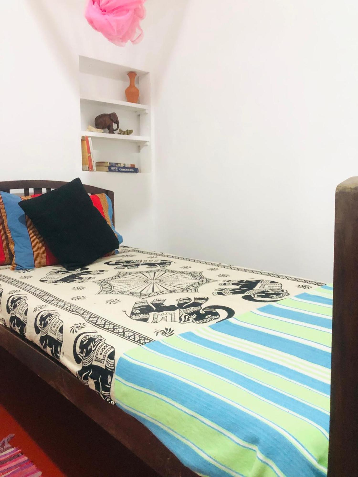 Casa Del Ceylon Apartment Хикадува Екстериор снимка
